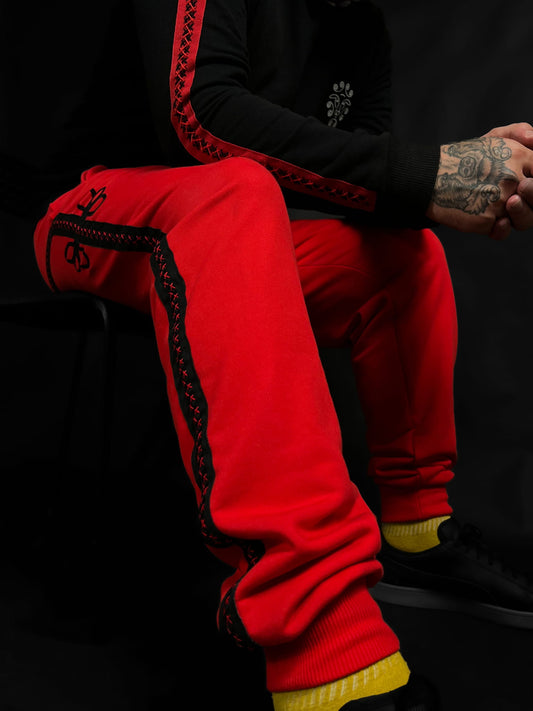 Czerwone dresowe spodnie góralskie